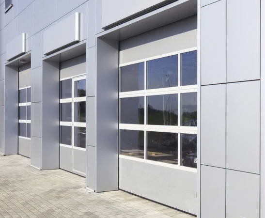 Панорамные ворота Алютех Alutrend в Армавире